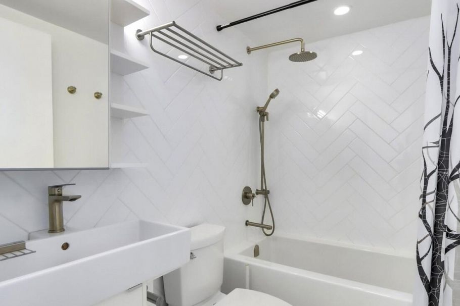 303 1545 E 2nd Avenue Vancouver, BC - 17