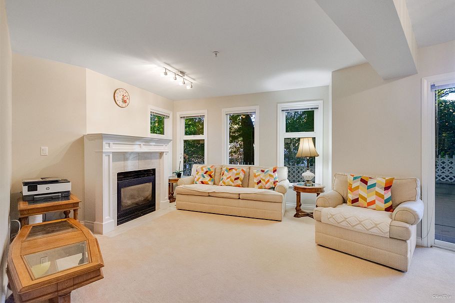 101 988 W 54th Avenue Vancouver, BC - 3