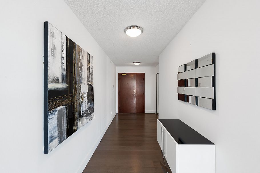 1202 1383 Marinaside Crescent Vancouver, BC - 24