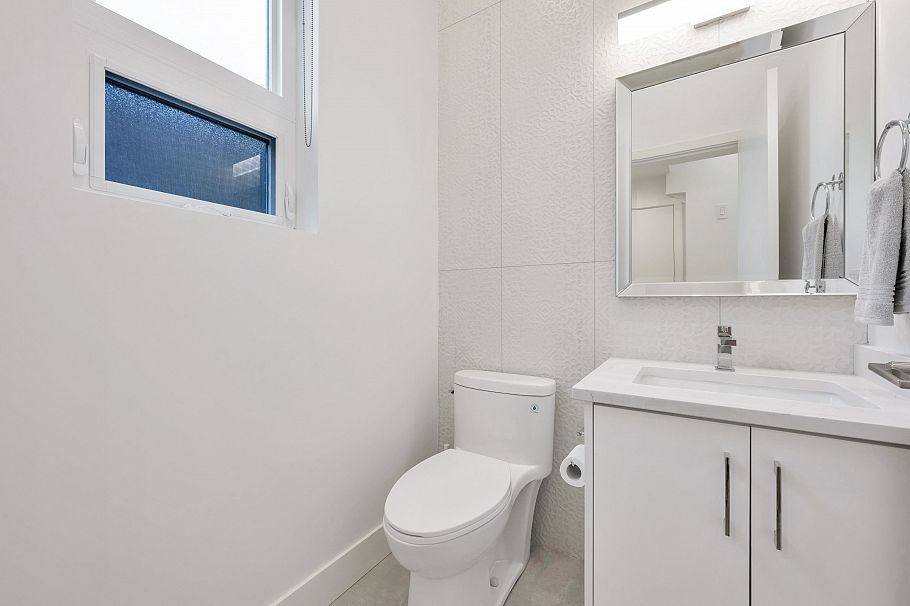 2625 Guelph Street Vancouver, BC - 16