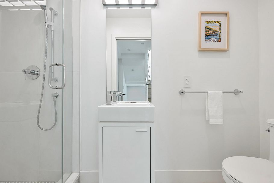 2625 Guelph Street Vancouver, BC - 23