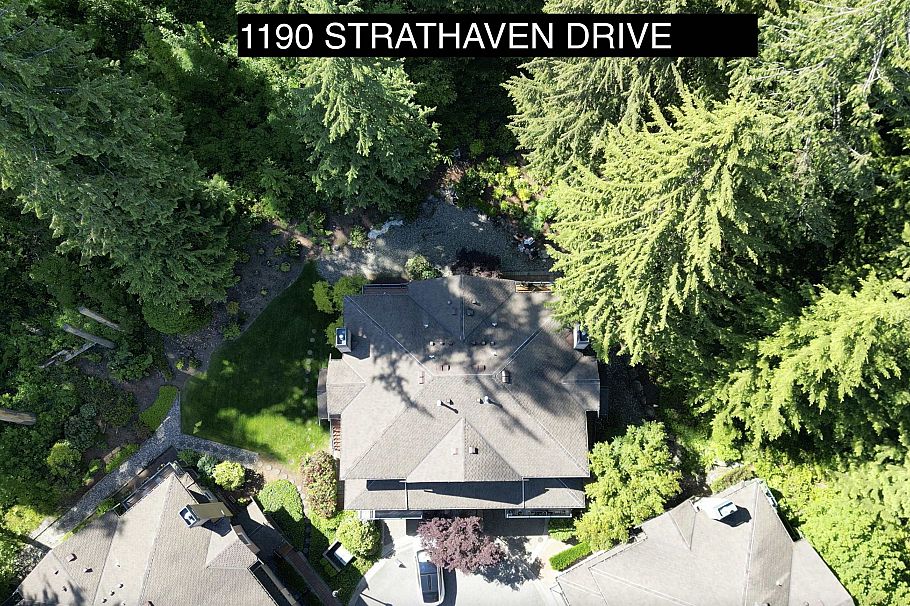 1190 Strathaven Drive North Vancouver, BC - 2