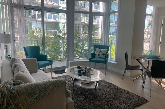 203 185 Victory Ship Way North Vancouver, BC - 3