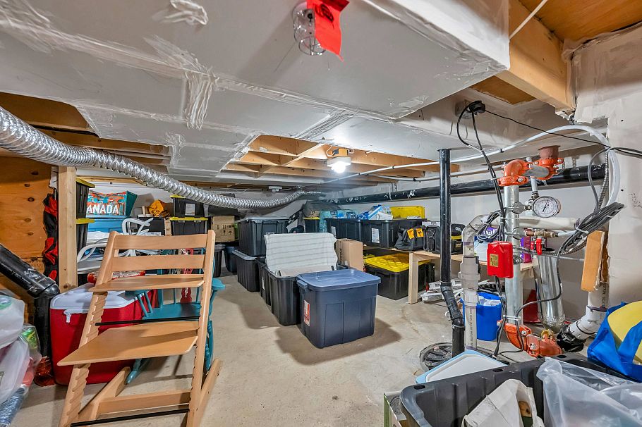 2625 Guelph Street Vancouver, BC - 35