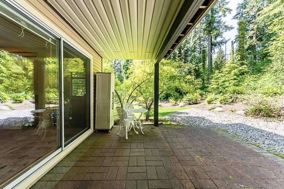 1190 Strathaven Drive North Vancouver, BC - 36