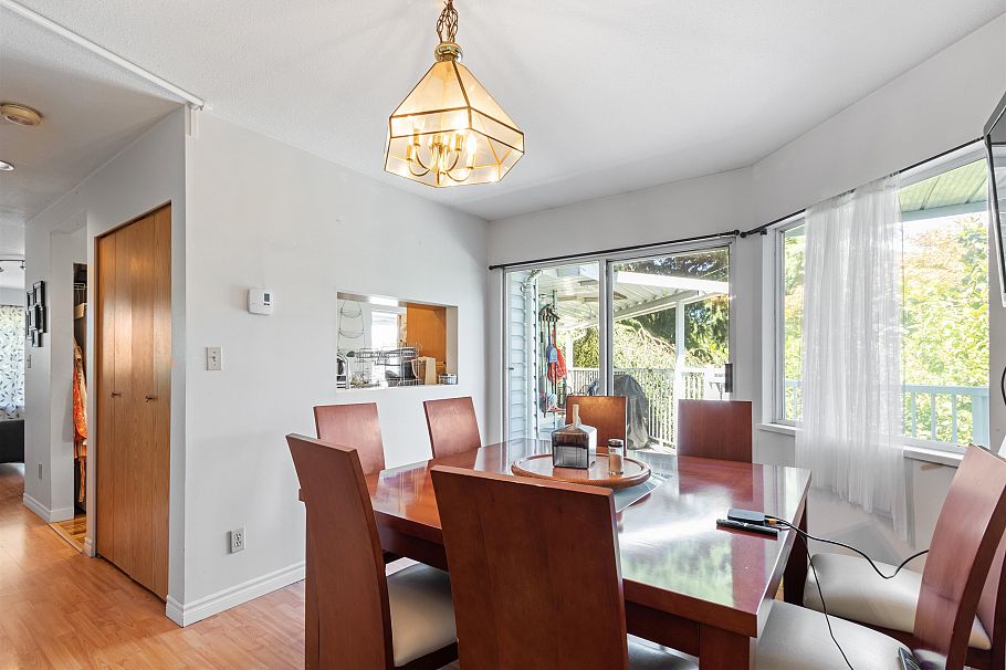 332 St. Patricks Avenue North Vancouver, BC - 5