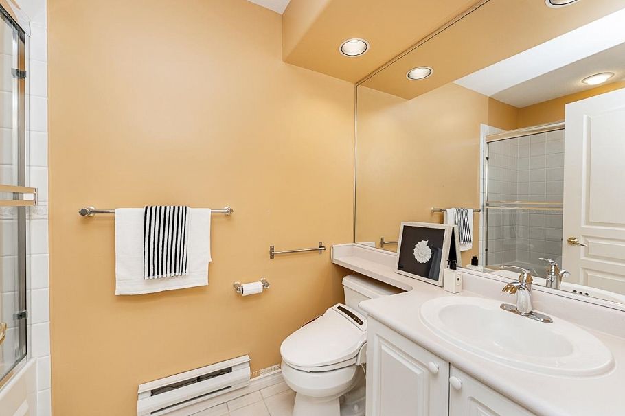 1190 Strathaven Drive North Vancouver, BC - 19