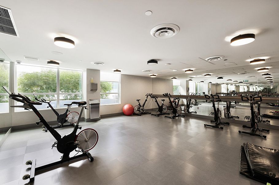 810 125 E 14th Street North Vancouver, BC - 22