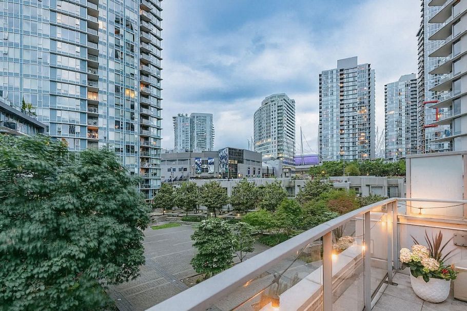 226 188 Keefer Place Vancouver, BC - 17