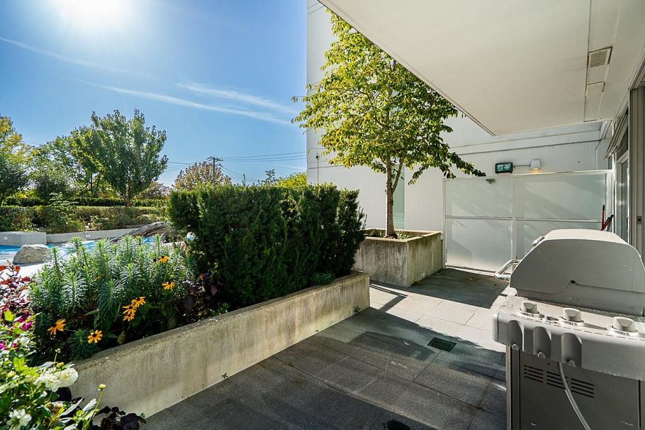 301 4638 Gladstone Street Vancouver, BC - 17