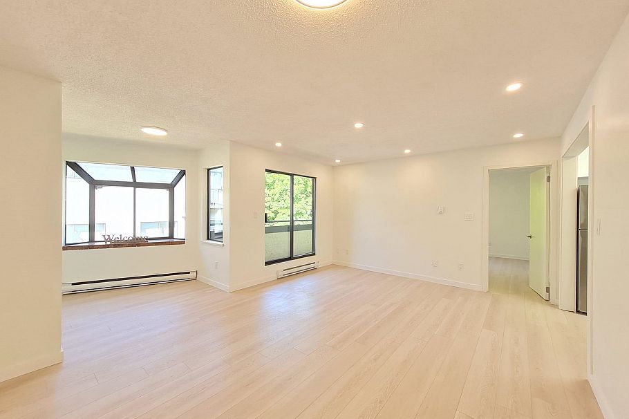 301 8645 Osler Street Vancouver, BC - 2