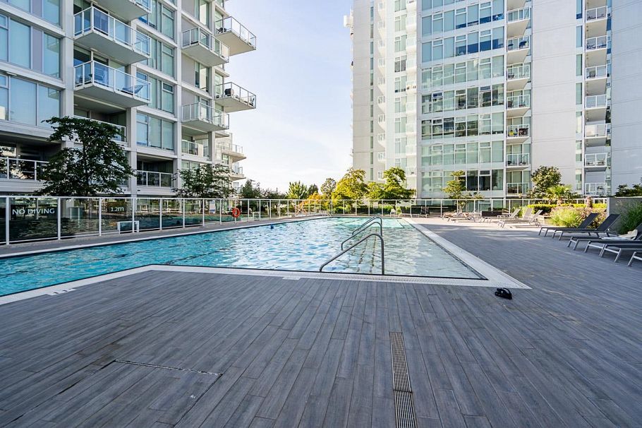 301 4638 Gladstone Street Vancouver, BC - 23