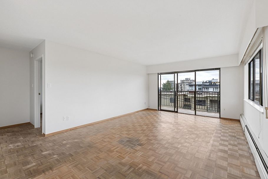 211 155 E 5th Street North Vancouver, BC - 15