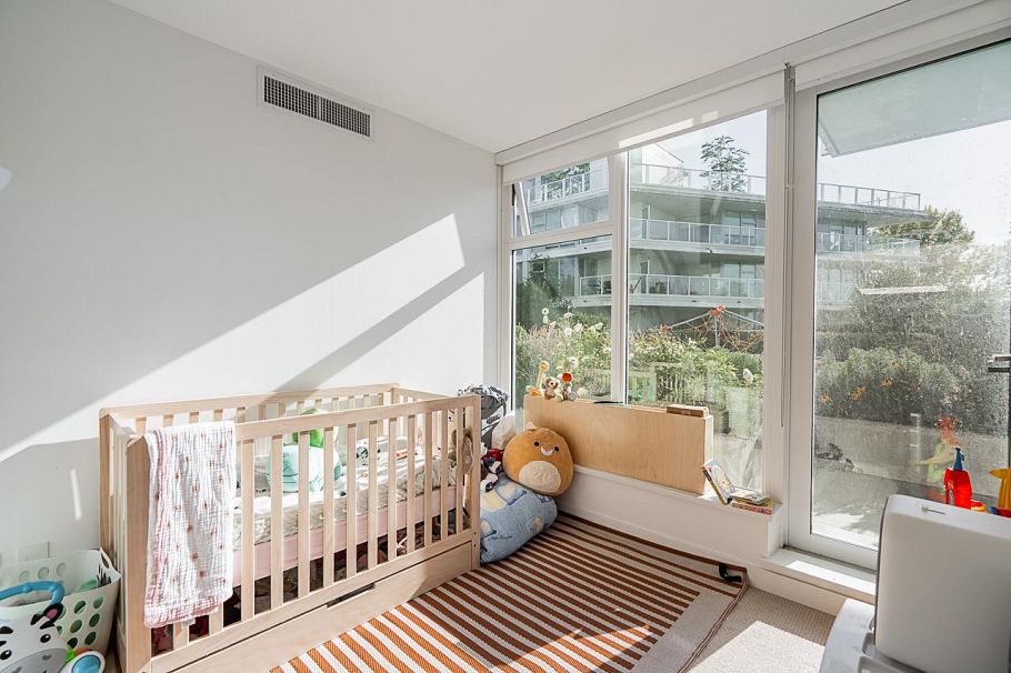 301 4638 Gladstone Street Vancouver, BC - 13