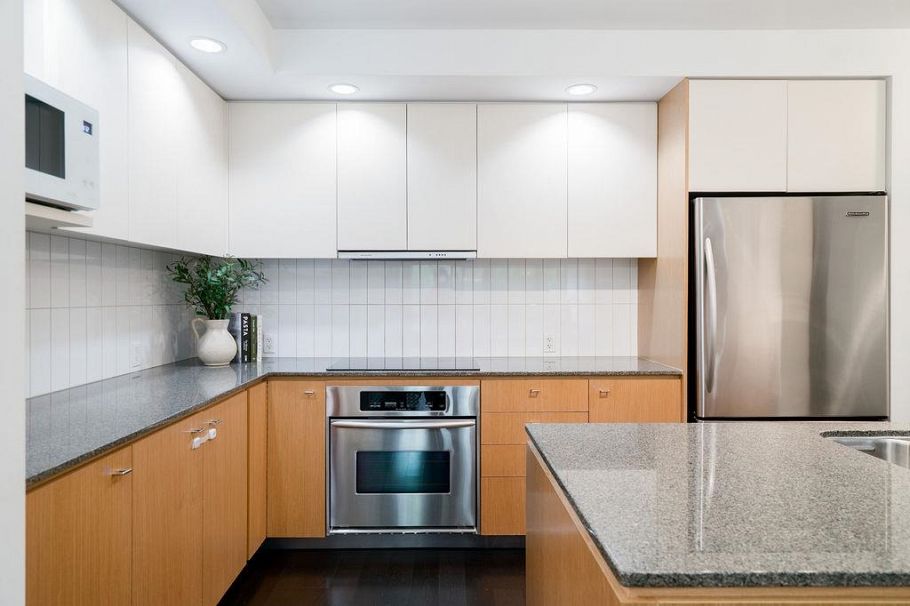 403 750 W 12th Avenue Vancouver, BC - 4