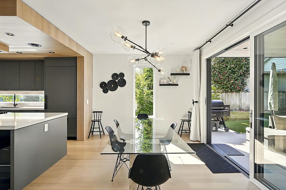 452 E 4th Street North Vancouver, BC - 9