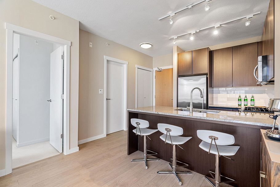 408 135 W 2nd Street North Vancouver, BC - 14