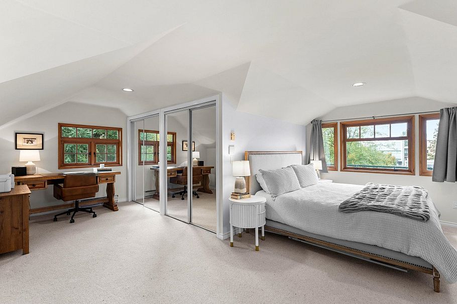 1 650 W Keith Road North Vancouver, BC - 17