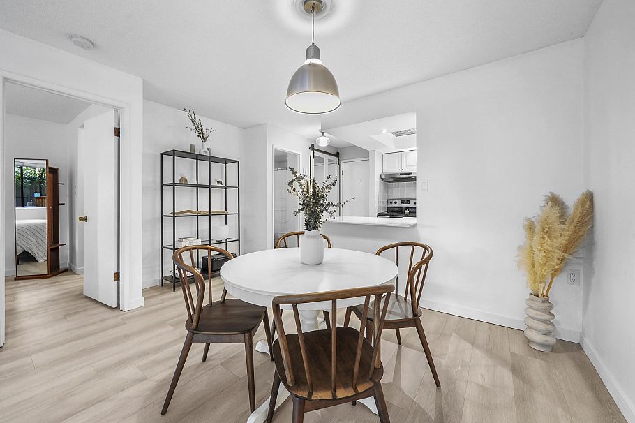 101 210 W 2nd Street North Vancouver, BC - 19