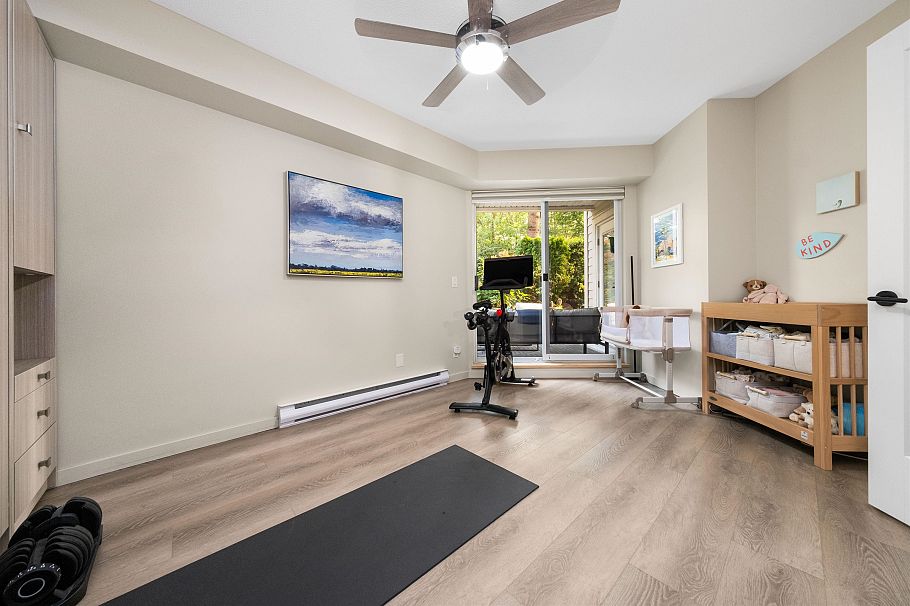 210 3608 Deercrest Drive North Vancouver, BC - 18