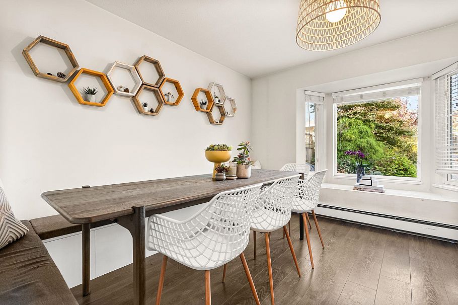 346 W 14th Street North Vancouver, BC - 10