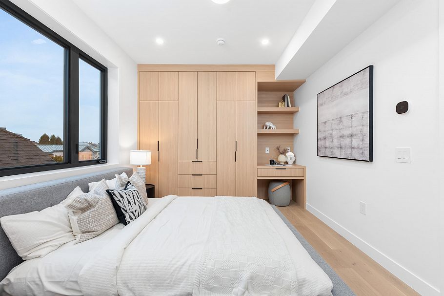 1 312 E 37 Avenue Vancouver, BC - 22