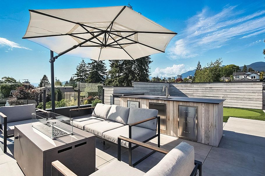 452 E 4th Street North Vancouver, BC - 22