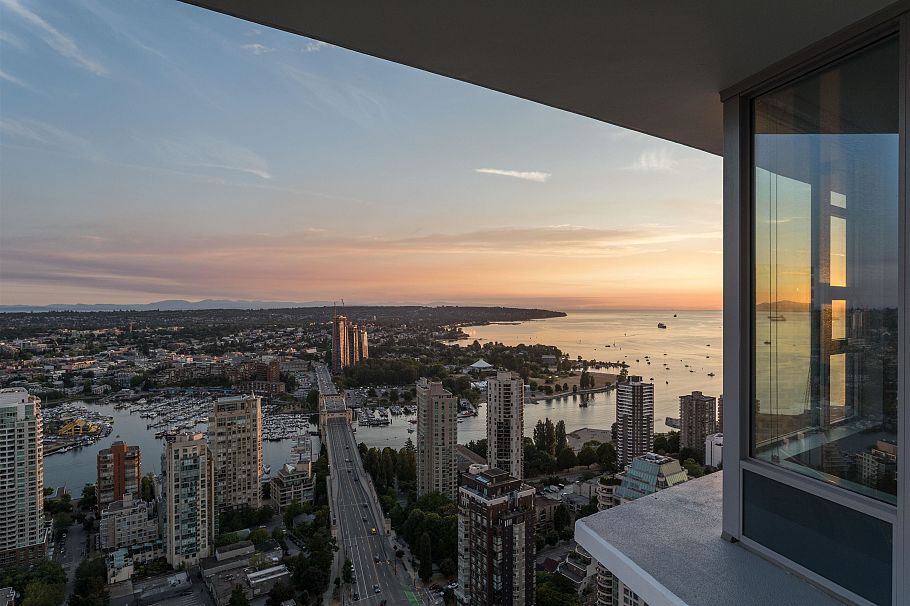 4608 1289 Hornby Street Vancouver, BC - 19