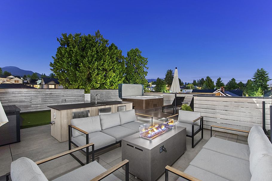 452 E 4th Street North Vancouver, BC - 23