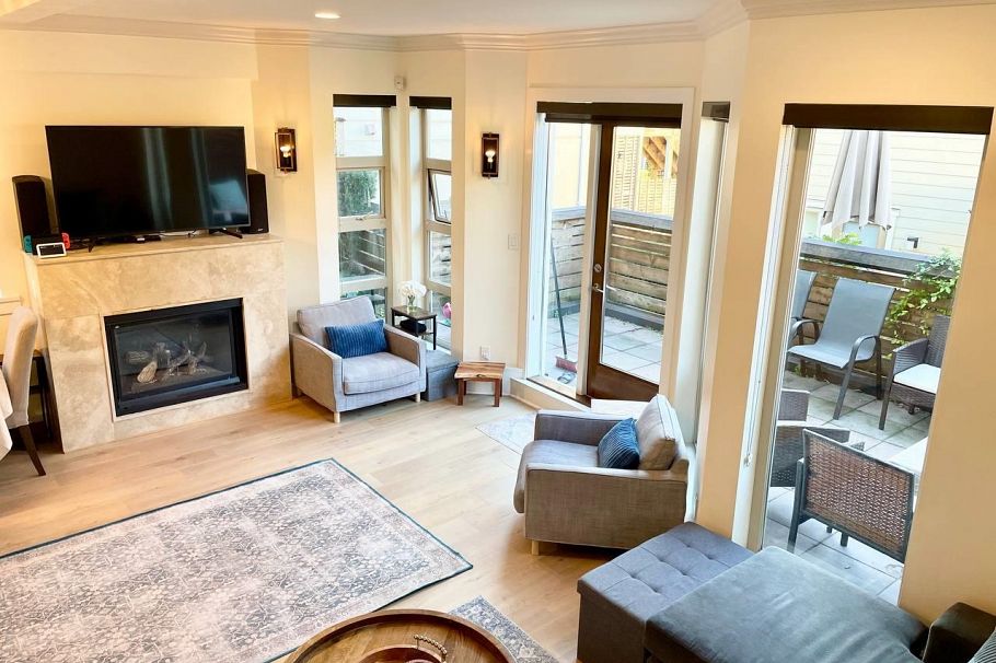 9 215 E 4th Street North Vancouver, BC - 26