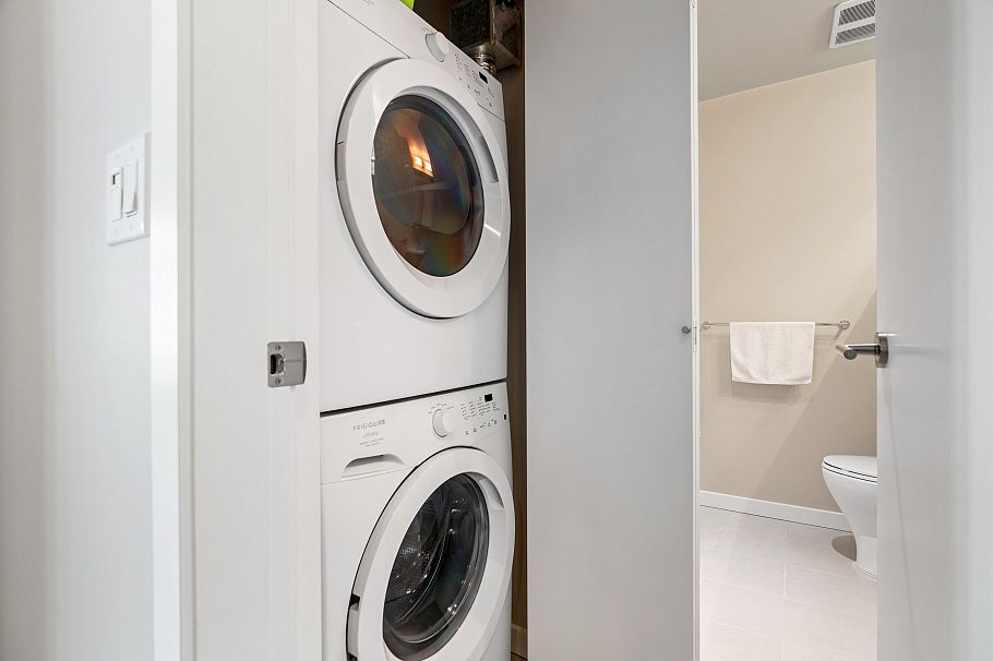 408 135 W 2nd Street North Vancouver, BC - 23