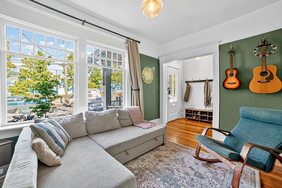 1113 Mclean Drive Vancouver, BC - 3