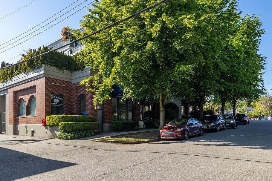 206 5723 Collingwood Street Vancouver, BC - 25
