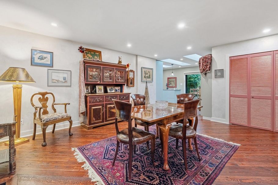 2336 Treetop Lane North Vancouver, BC - 3