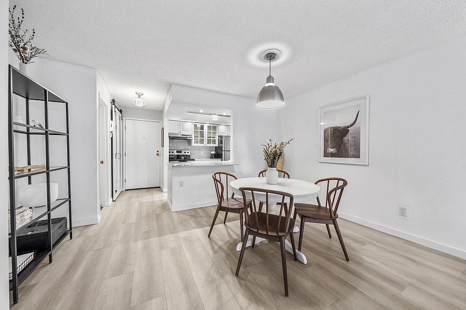 101 210 W 2nd Street North Vancouver, BC - 11