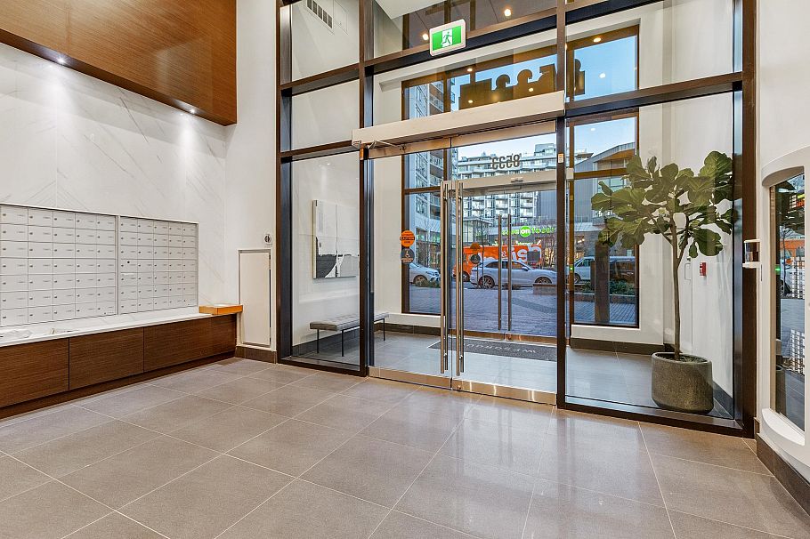 1104 8533 River District Crossing Vancouver, BC - 26