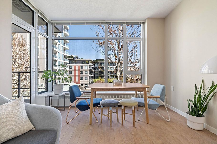 408 135 W 2nd Street North Vancouver, BC - 1