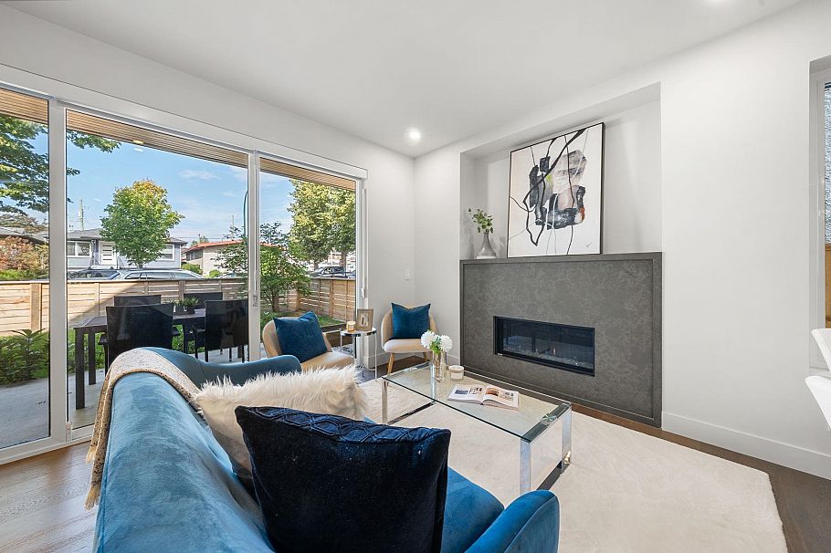 1 638 E 46th Avenue Vancouver, BC - 4