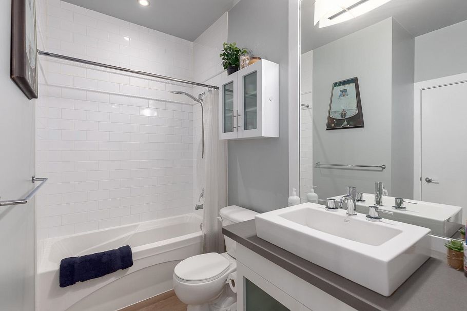 208 2635 Prince Edward Street Vancouver, BC - 21