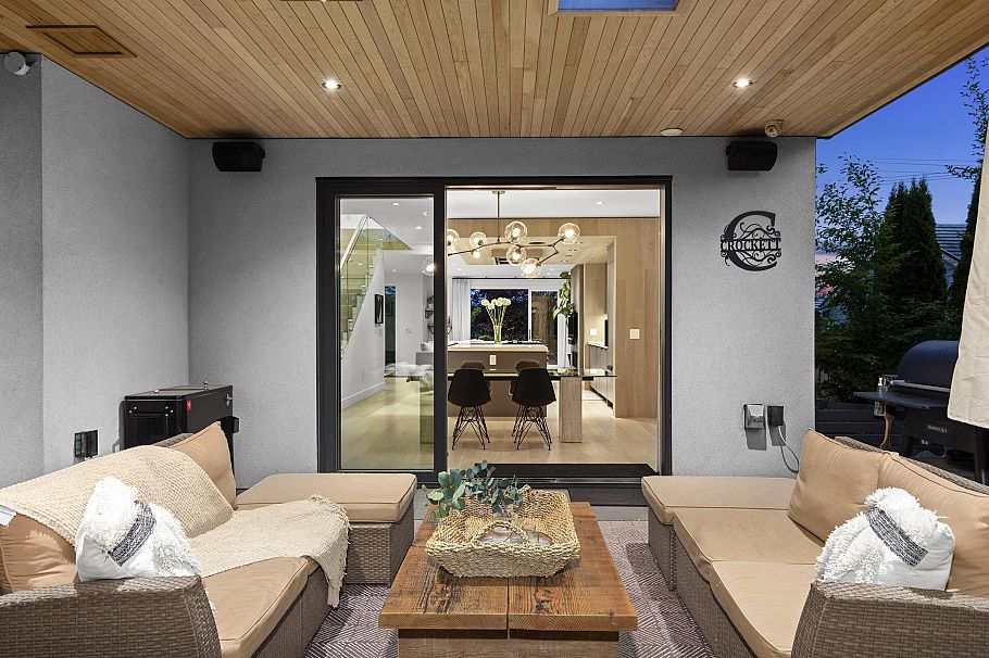 452 E 4th Street North Vancouver, BC - 14