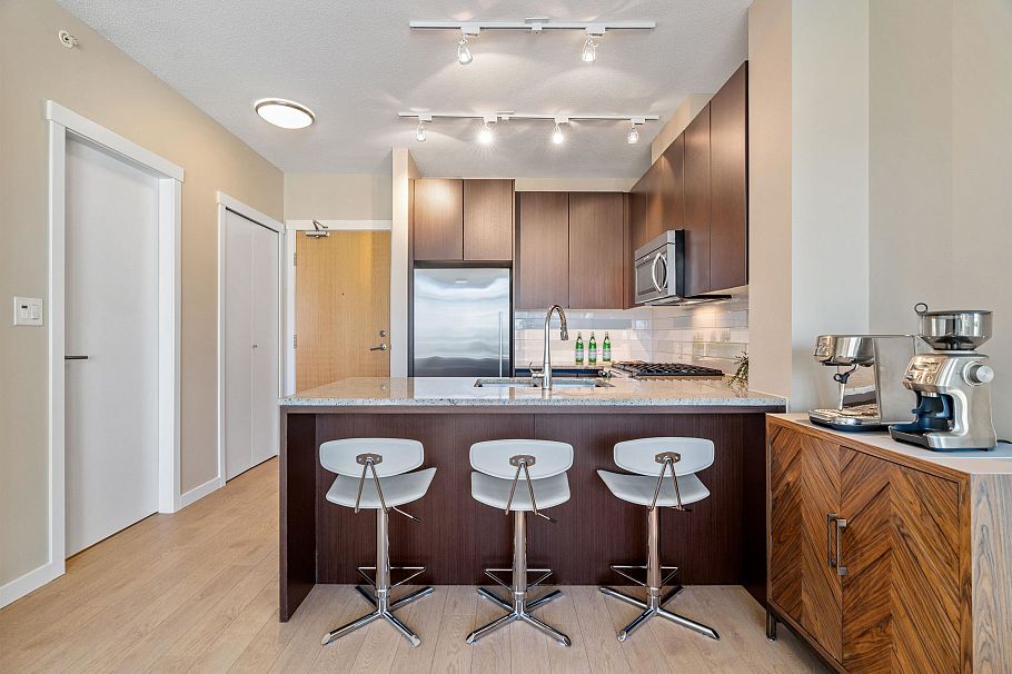 408 135 W 2nd Street North Vancouver, BC - 13