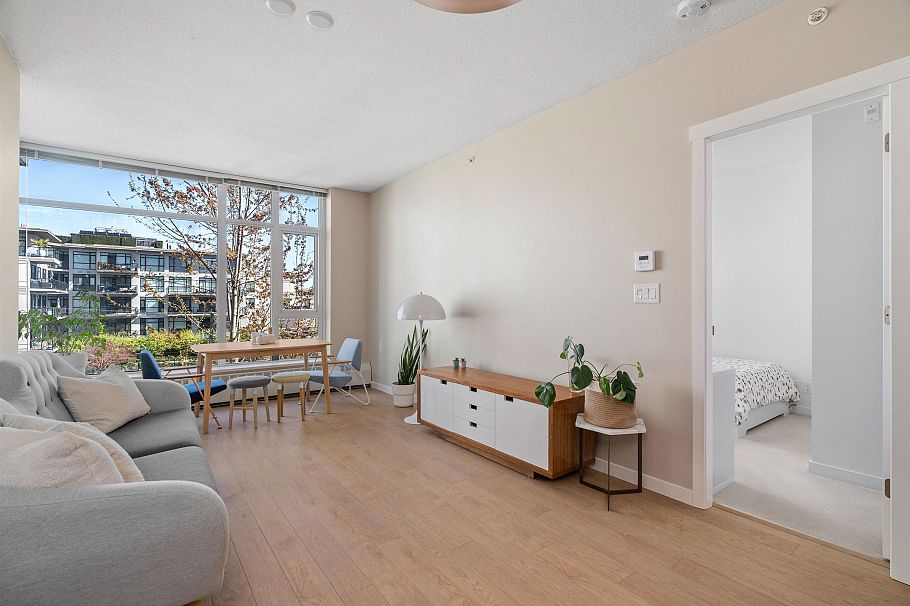 408 135 W 2nd Street North Vancouver, BC - 4