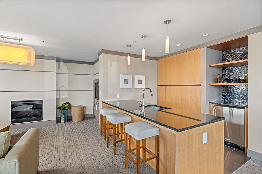 408 135 W 2nd Street North Vancouver, BC - 29