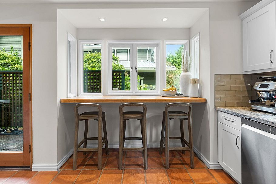 1 650 W Keith Road North Vancouver, BC - 9