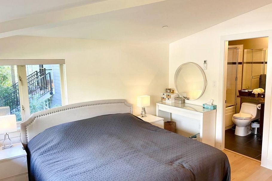 9 215 E 4th Street North Vancouver, BC - 12