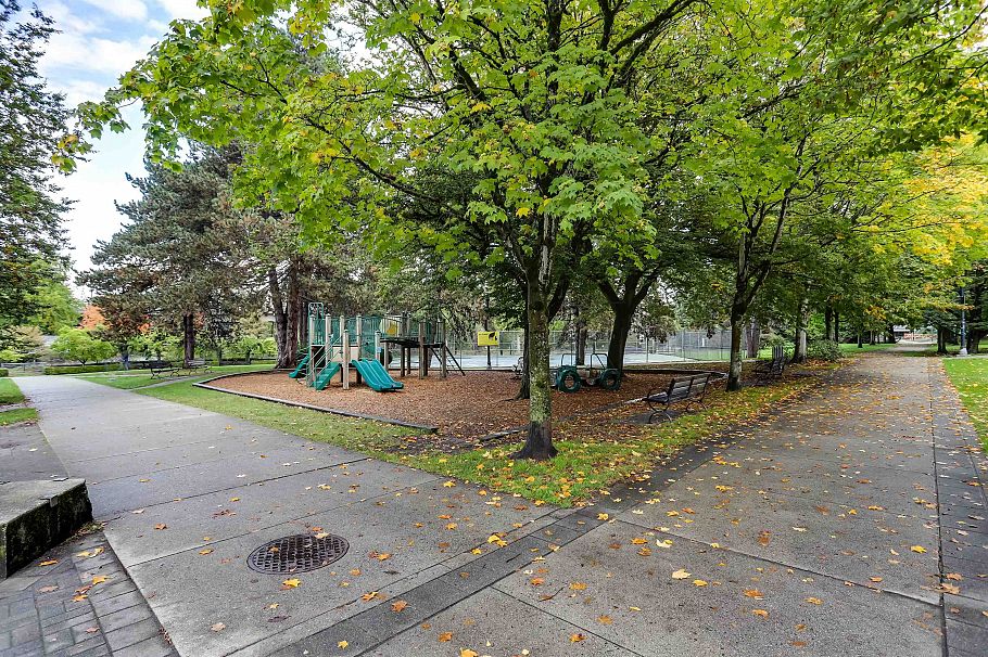 305 1365 W 4th Avenue Vancouver, BC - 23