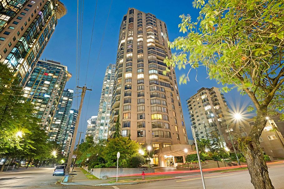 601 738 Broughton Street Vancouver, BC - 3