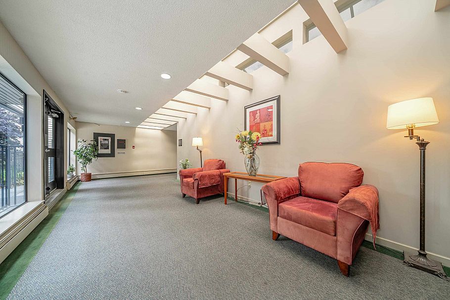 413 1385 Draycott Road North Vancouver, BC - 2