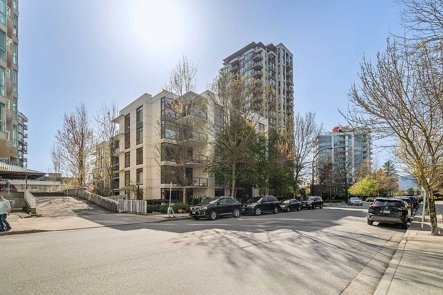 408 135 W 2nd Street North Vancouver, BC - 32