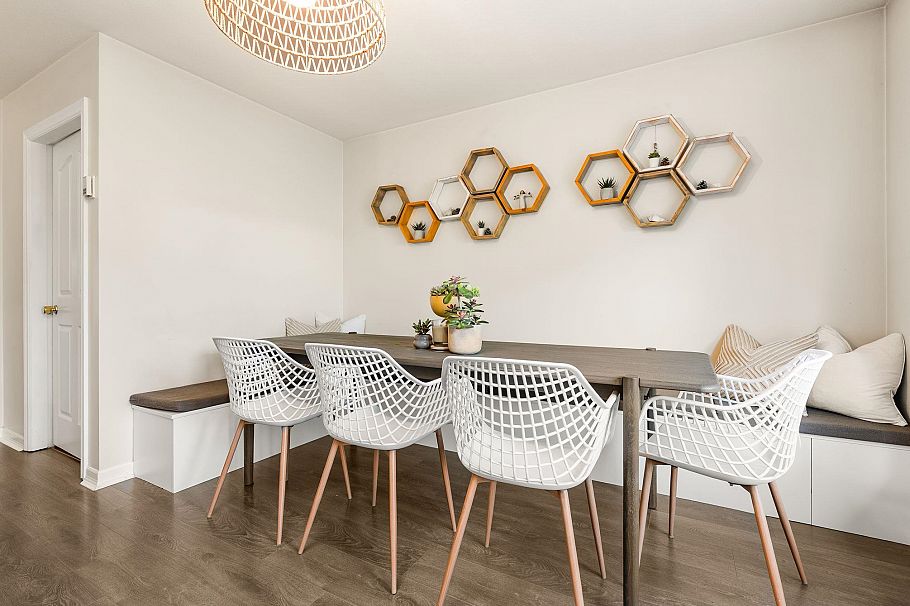 346 W 14th Street North Vancouver, BC - 11